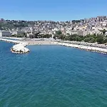 Scugnizzo Chiaia شقة