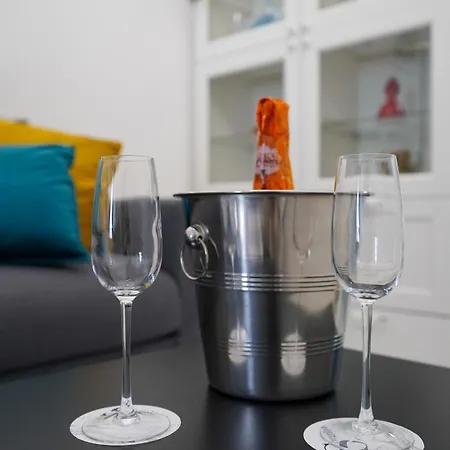 Lägenhet Scugnizzo Chiaia