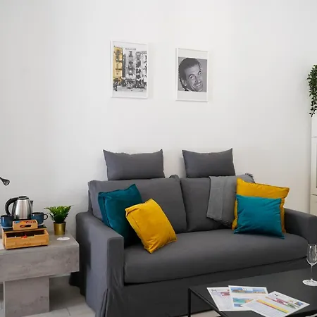 Lägenhet Scugnizzo Chiaia *