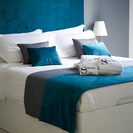 Scugnizzo Chiaia Apartamento